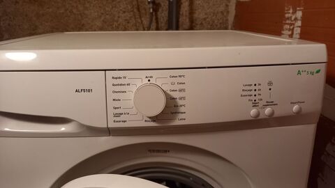 Machine  laver 90 Clisson (44)