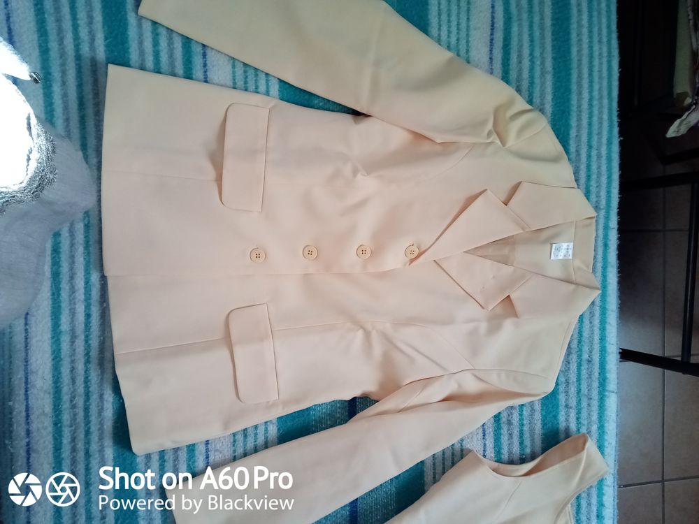Ensemble robe et veste jaune poussin Vêtements