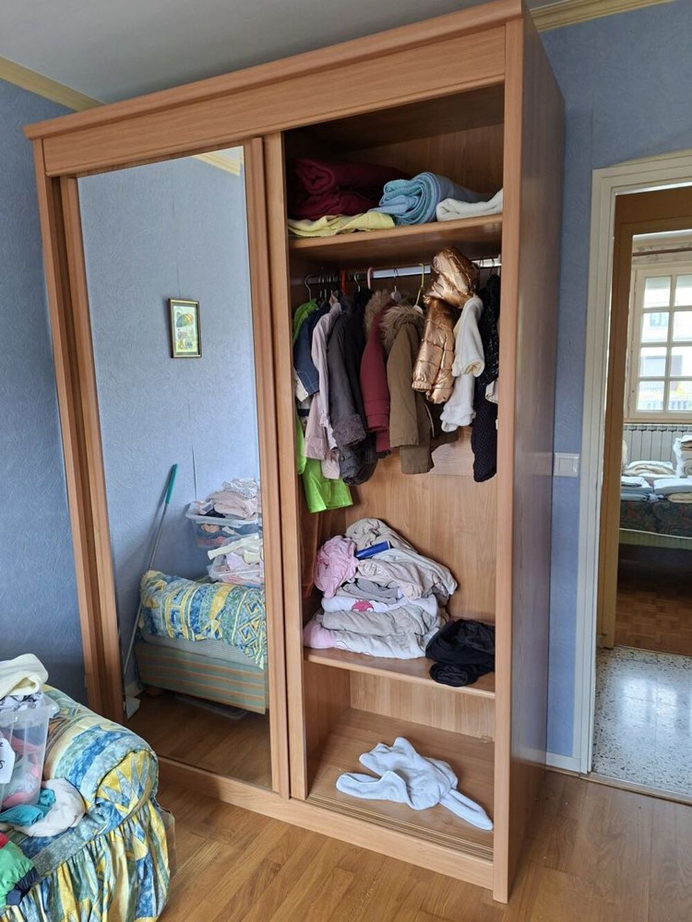 Armoire dressing en tr&egrave;s bon &eacute;tat Meubles