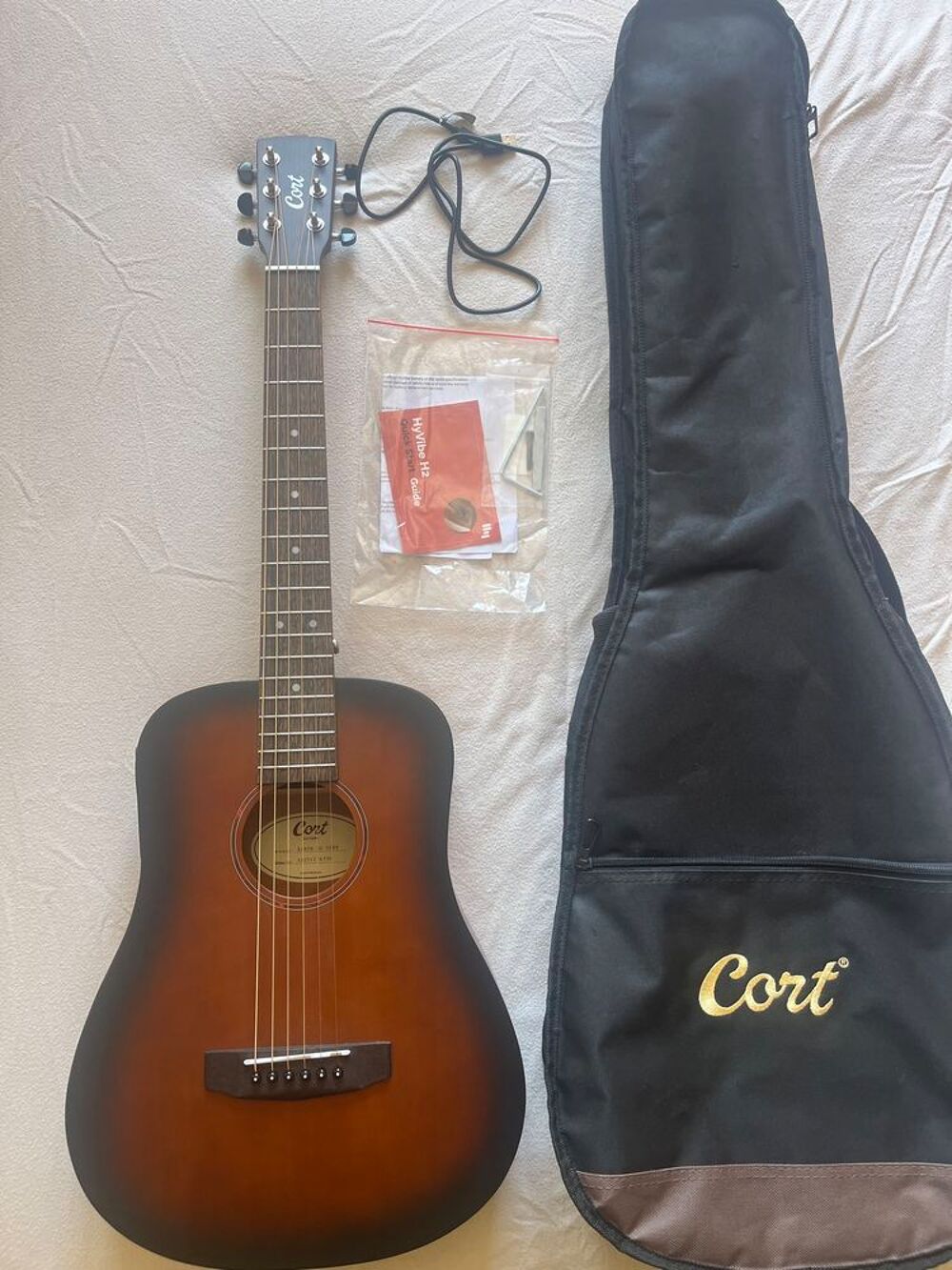 Cort earth go + housse Instruments de musique