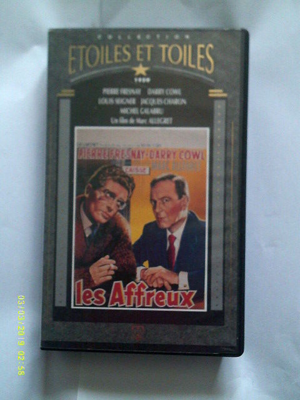 LES AFFREUX avec darry cowl DVD et blu-ray