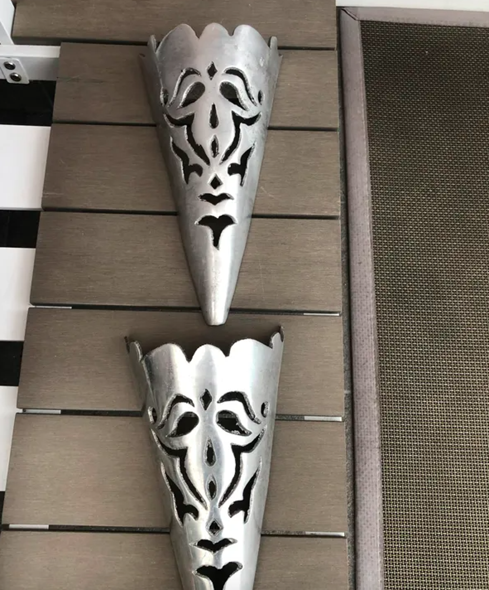 de deux appliques en fer forg&eacute; Jardin