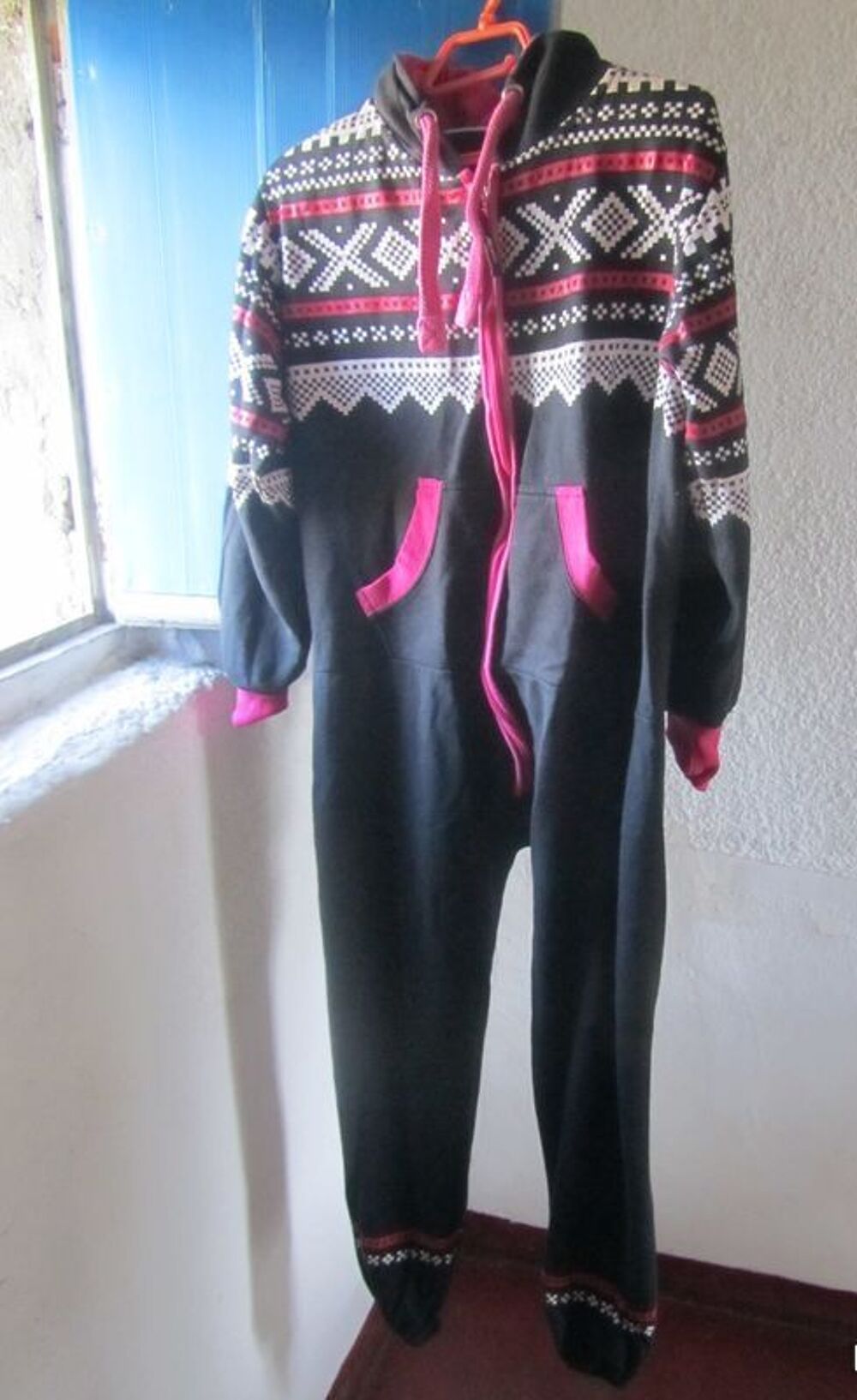 Grenouill&egrave;res 1 homme 1 femme Vêtements