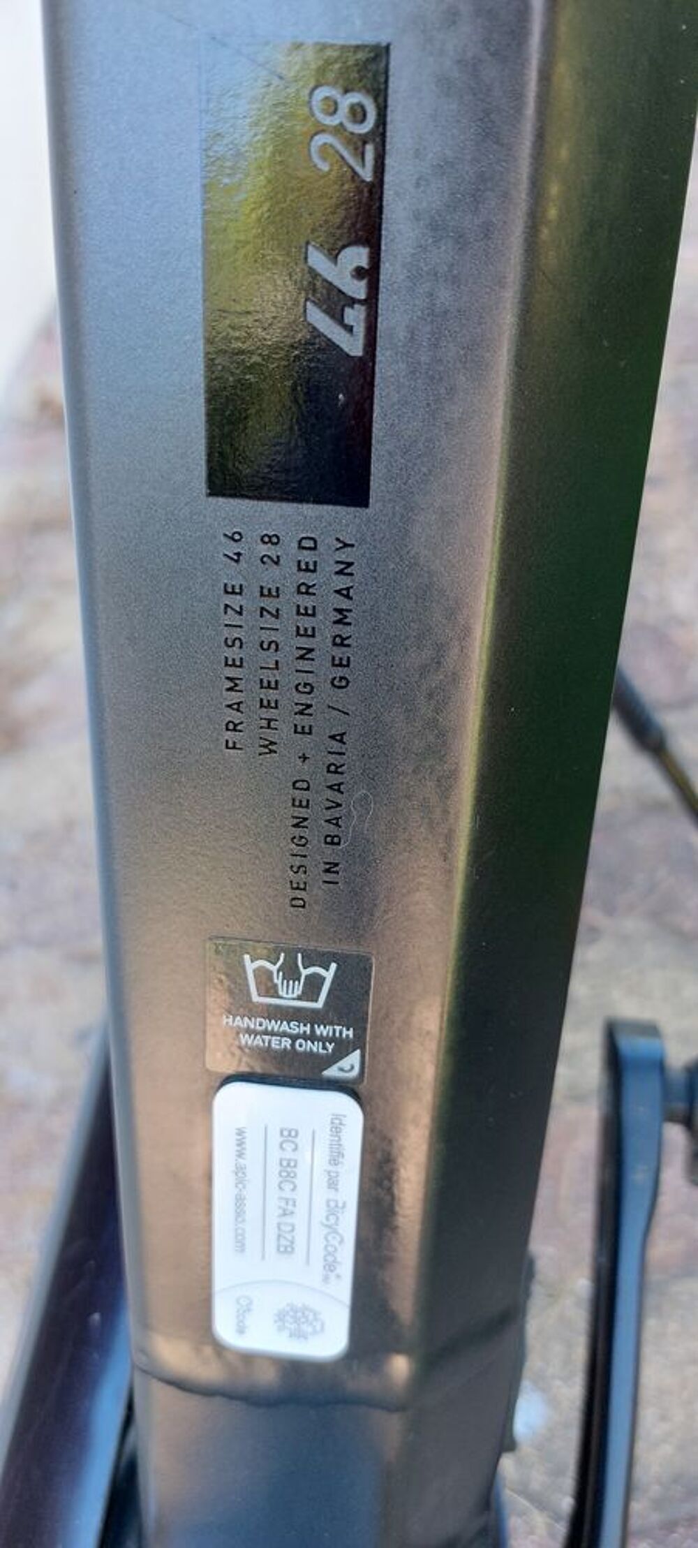 VELO CUBE HYBRID TOWN SPORT PRO EASY HPA 500 T28 TBE 385 kms Vélos