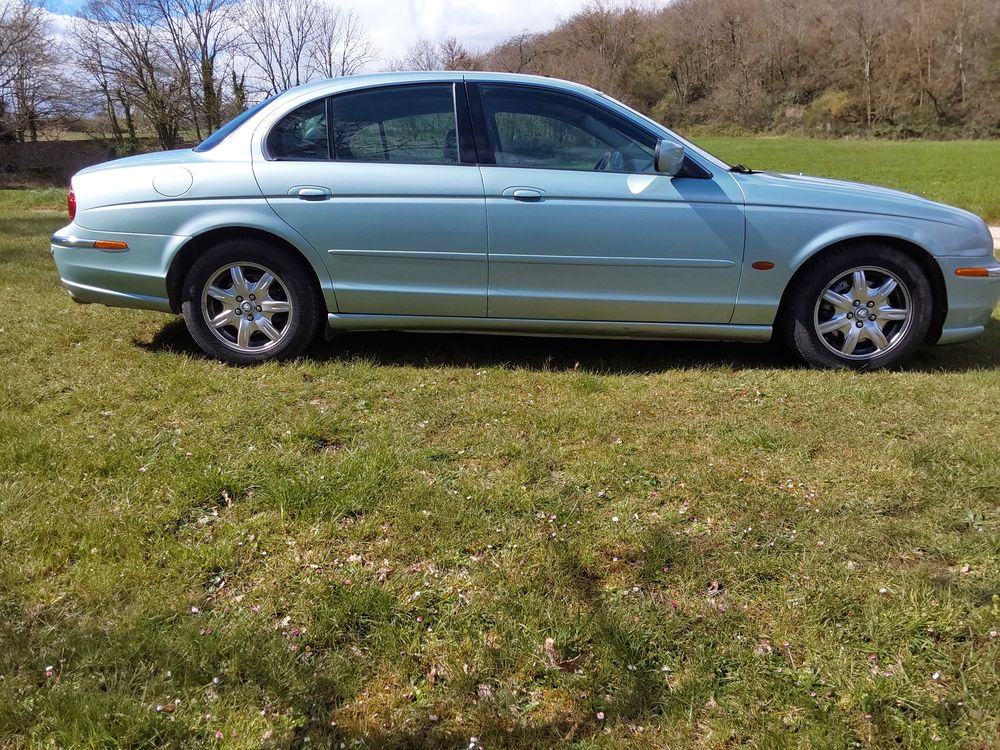 S-Type 3.0i V6 A 1999 occasion 38080 Saint-Marcel-Bel-Accueil