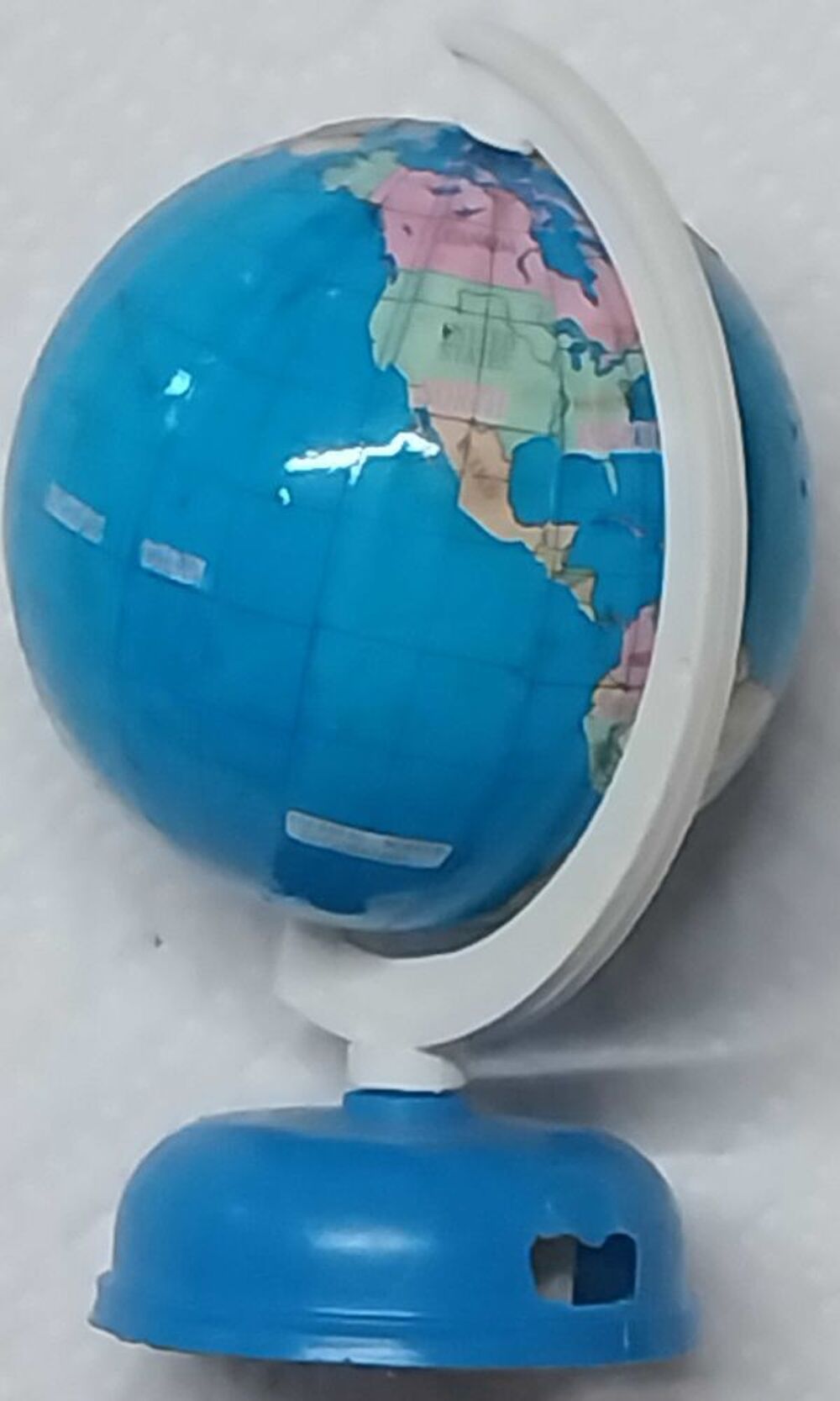 Taille Crayon mappemonde 