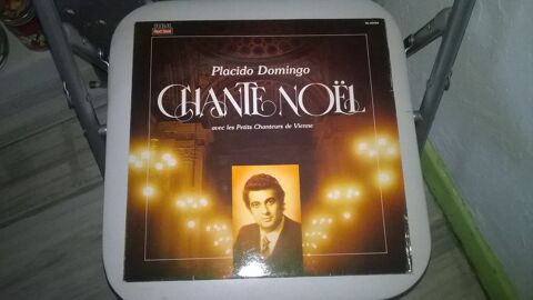Vinyle Placido Domingo
CHANTE NOEL
1981
Excellent etat
H 9 Talange (57)