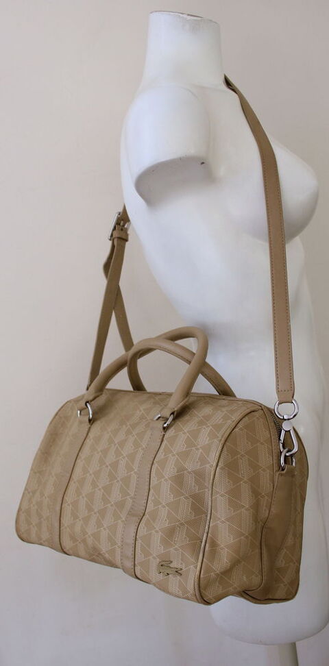 Sac beige Boston LACOSTE Issy-les-Moulineaux (92)