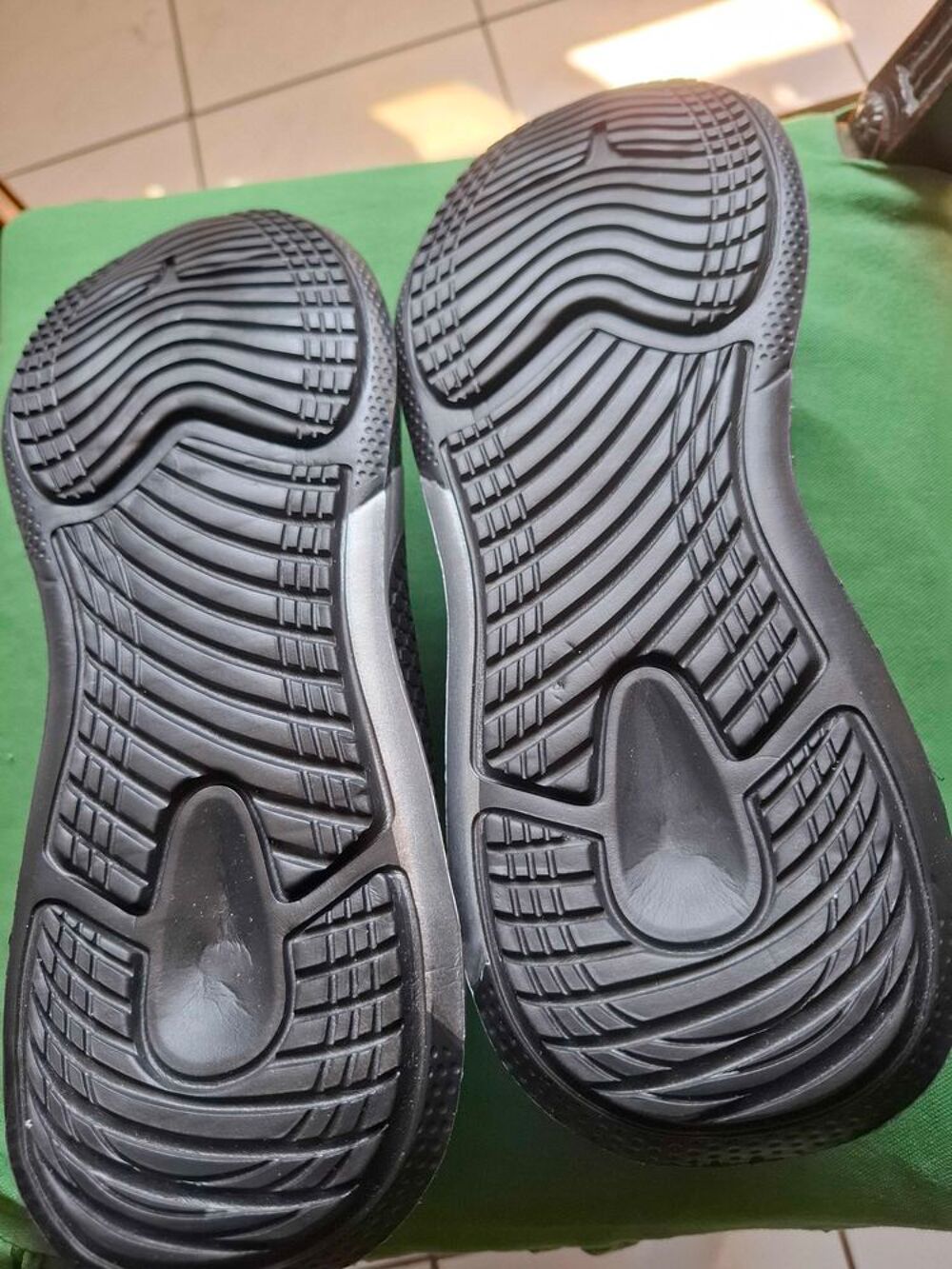 Paire Baskets de S&eacute;curit&eacute; Chaussures