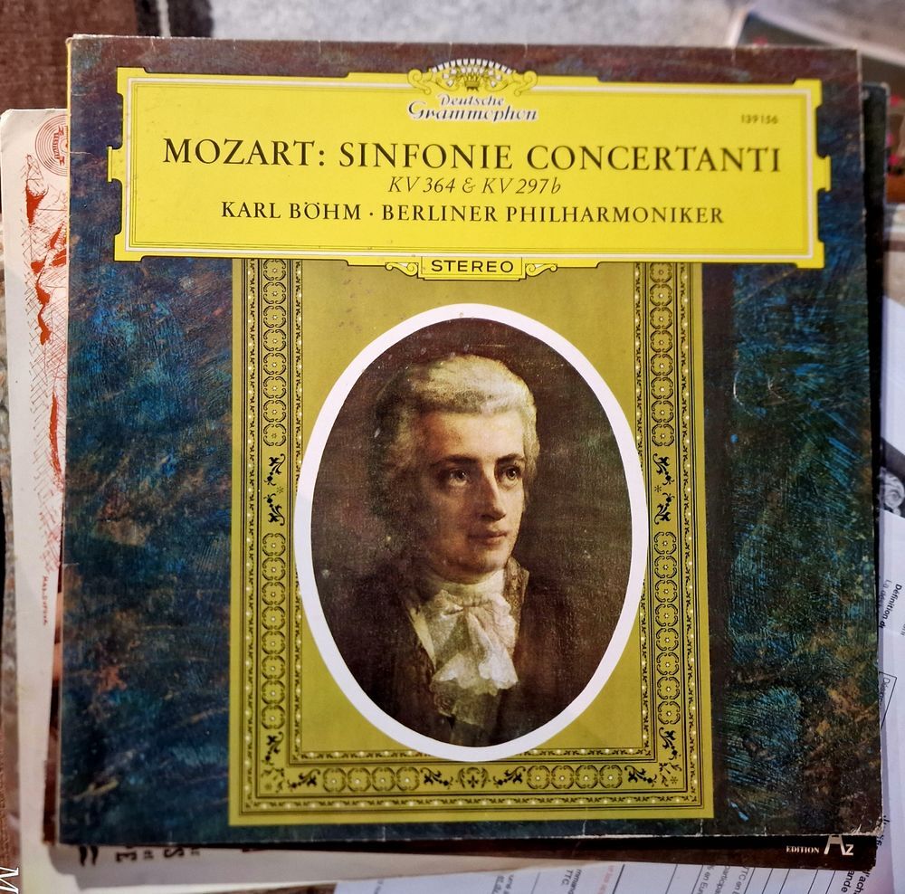 + de100 vinyles: 98 classique, 38 groupes ,43 chanteurs jazz CD et vinyles