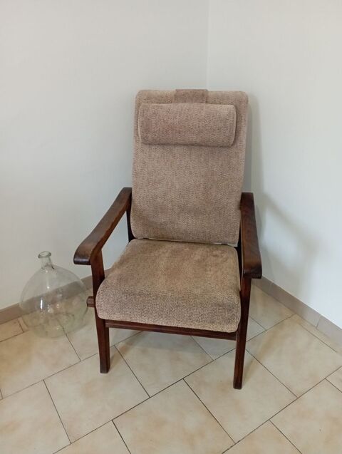 Fauteuil Pierson . Bon tat. Remise en main propre 65 Nmes (30)