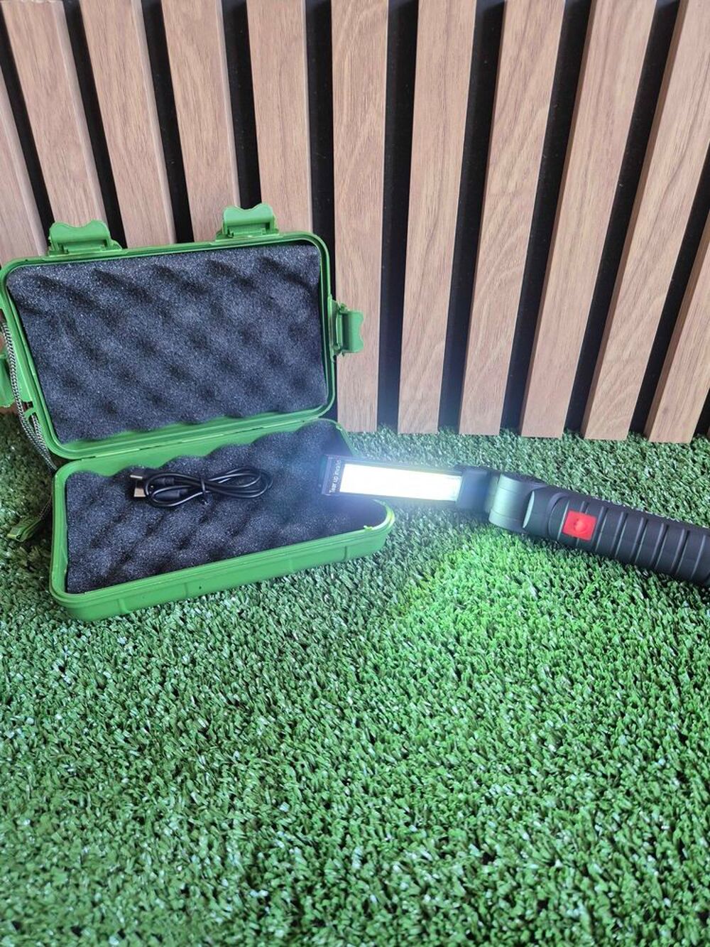 lampe pivotable aimant&eacute; neuf Bricolage