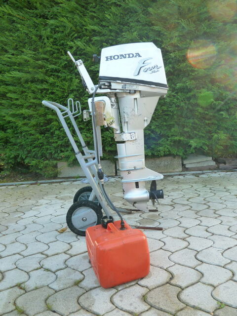 Moteurs de bateaux Moteurs de bateaux 2006 occasion Trignac 44570