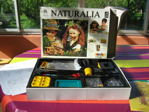 Boite NATURALIA (Smoby) Découverte Pour Enfants. 15 Le Vernois (39)