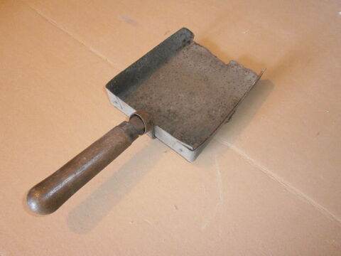 Ancienne pelle � Charbon de maison 5 Wolxheim (67)