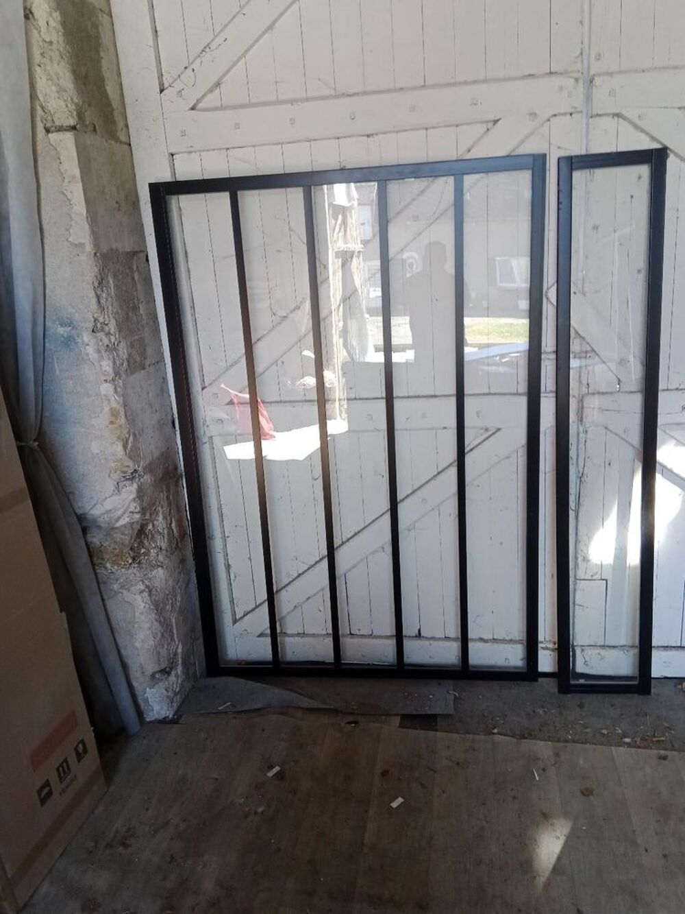 Verri&egrave;re ou atelier ch&acirc;ssis vitr&eacute; neuve + une autre faire px Bricolage