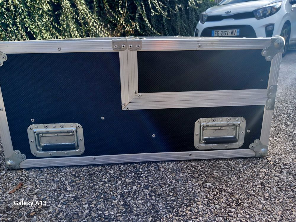 caisse de rangement musicale Flight case Meubles