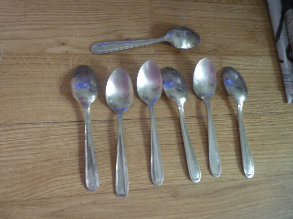 couverts menag&egrave;re en inox excellent &eacute;tat Dcoration