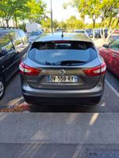 Qashqai 1.6 dCi 130 Business Edition 2015 occasion 69120 Vaulx-en-Velin