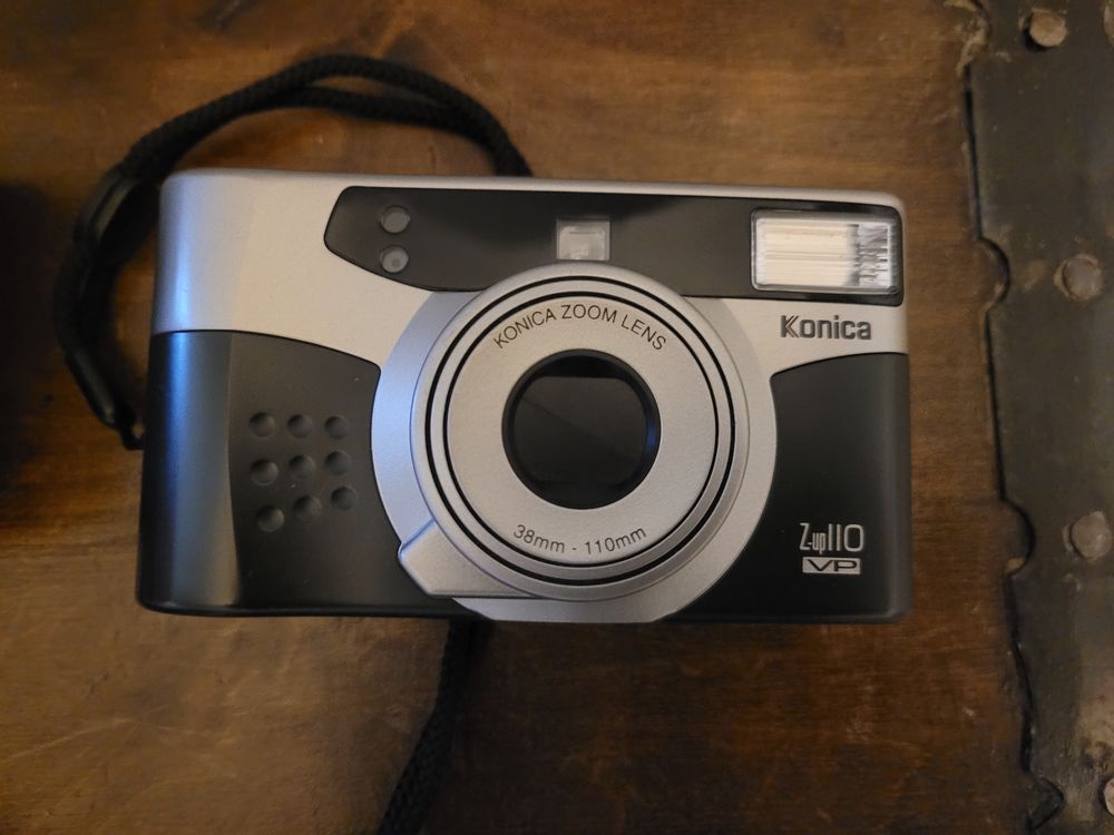 Troc Echange Appareil photo KONICA sur