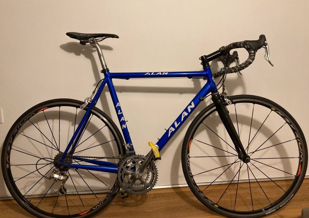 V&eacute;lo de Route ALAN ? Cadre Alu L ? Campagnolo V�los
