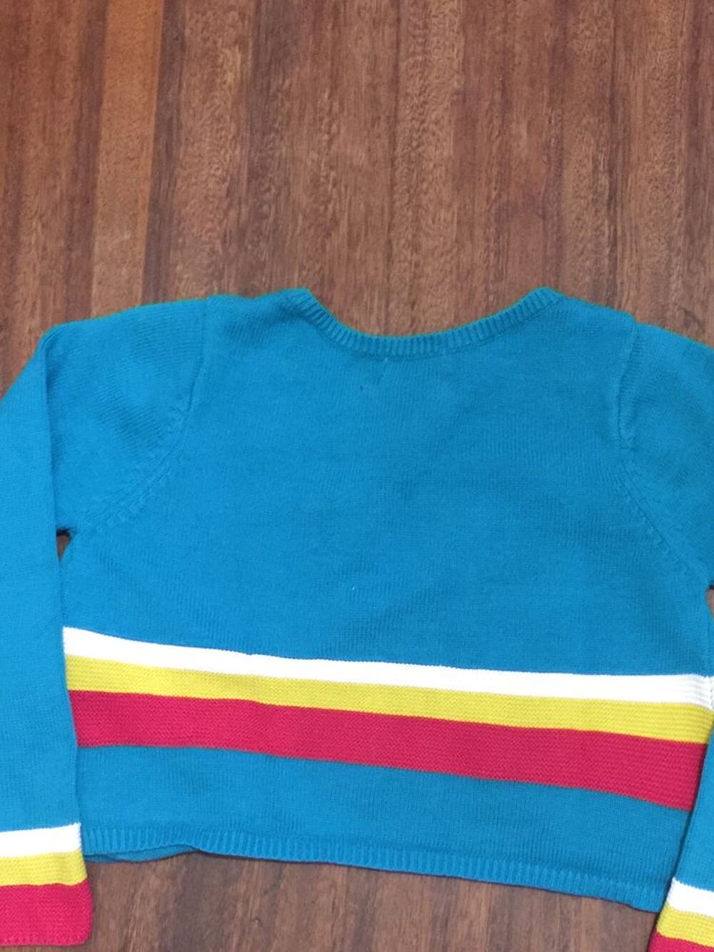 Gilet enfant fille. &acute;&acute; Du pareil au m&ecirc;me &acute;&acute; Vêtements enfants