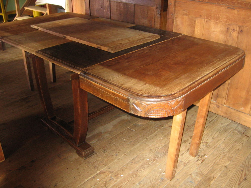 table de salle &agrave; manger en ch&ecirc;ne massif
Meubles