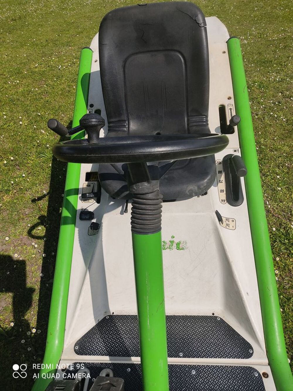 Tondeuse autoport&eacute;e etesia bahia etesia Jardin