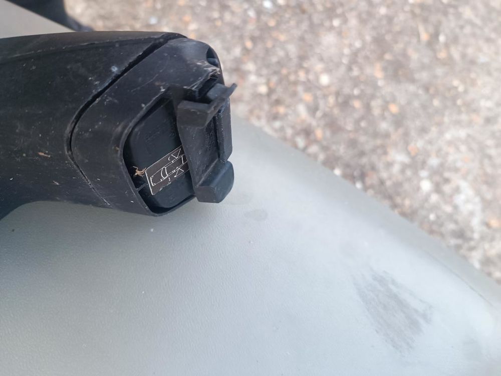 Barres de toit ancien mod&egrave;le POUR fixation sur goutti&egrave;re de Bricolage