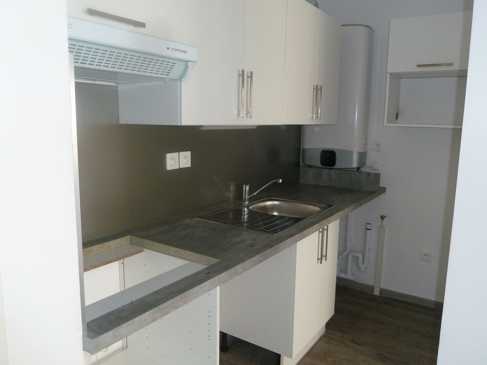 Location Appartement studio avec parking proche hopital soissons Belleu