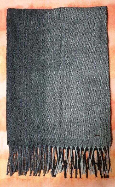 Echarpe de marque IKKS - NEUF 20 Estaires (59)