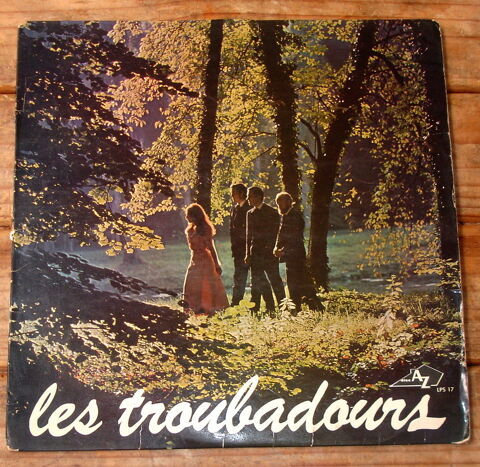 LES TROUBADOURS -33t- FOLKLORE-COLCHIQUES DANS LES PRS-1967 6 Tourcoing (59)