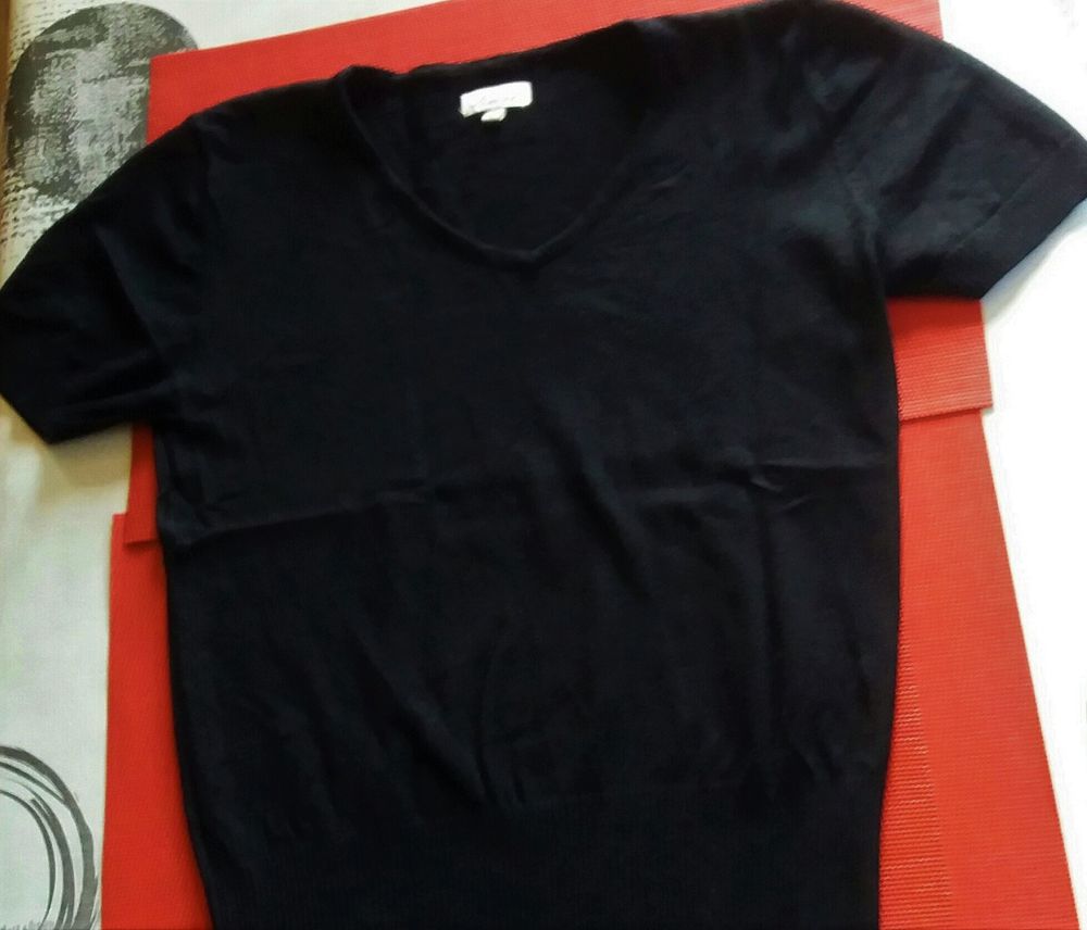 Pull l&eacute;ger noir &agrave; manches courtes tout Doux T 38 - 38 / 40 Vêtements