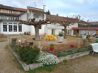  Appartement � louer 8 pi�ces 120 m� Montbellet