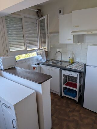  Appartement à louer 1 pièce 28 m²