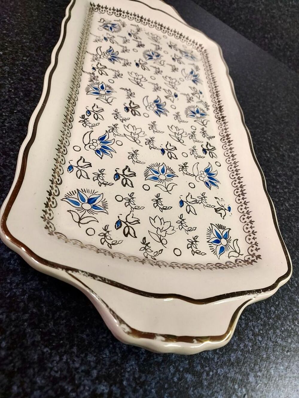 Beau plat rectangulaire fa&iuml;ence de LONGWY Cuisine
