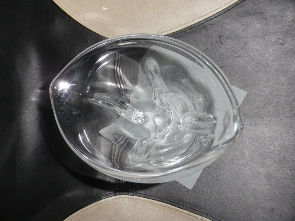 Vase vintage en cristal fran&ccedil;ais filigrane Art Vannes France Décoration