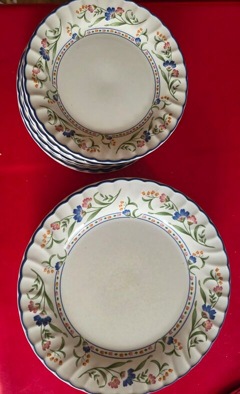 16 assiettes anglaises straffordshire hampton Court 80 Roissy-en-France (95)