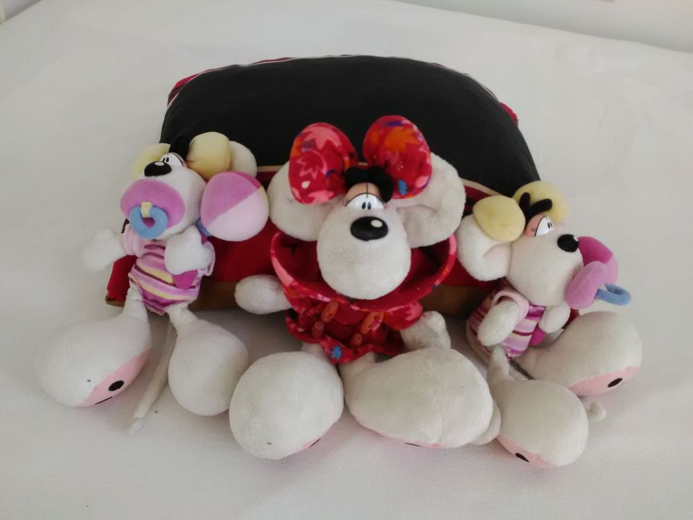 Peluches "Piddlina", Berceau &agrave; bascule / par lot Jeux / jouets
