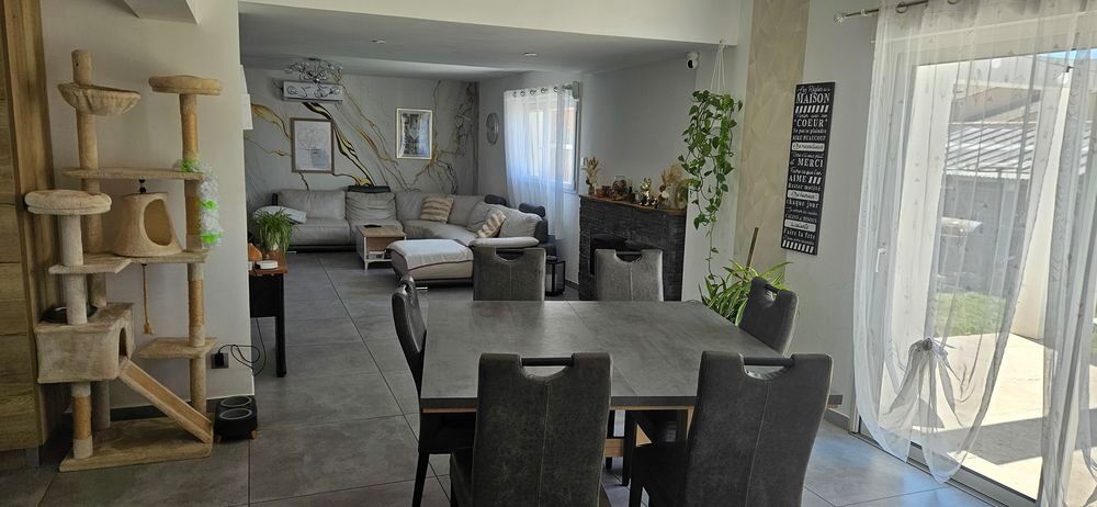 Vente Maison Maison Plain-pied de 140m2 lumineuse et ensoleillée. Pézenas