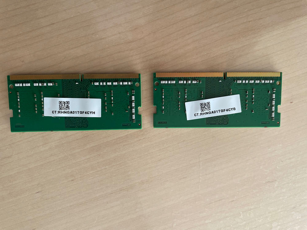 Barrettes de Ram 4GB(x2) ddr4-3200 
Matériel informatique