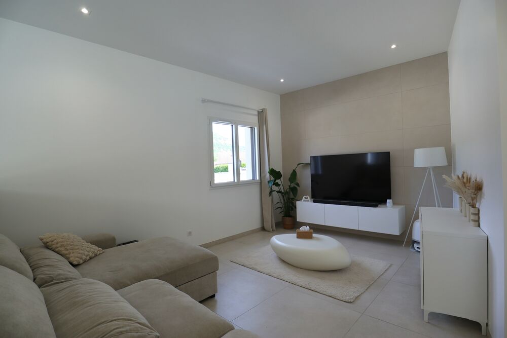Vente Maison Maison plain pied piscine Ornans Ornans
