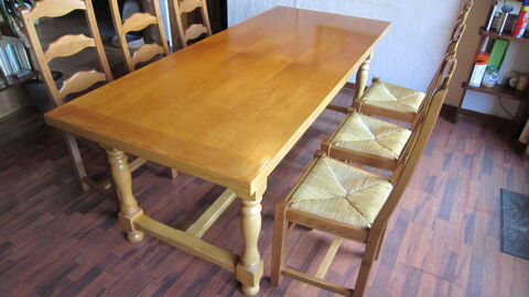 Table en chne massif + 6 chaises 850 Boge (74)