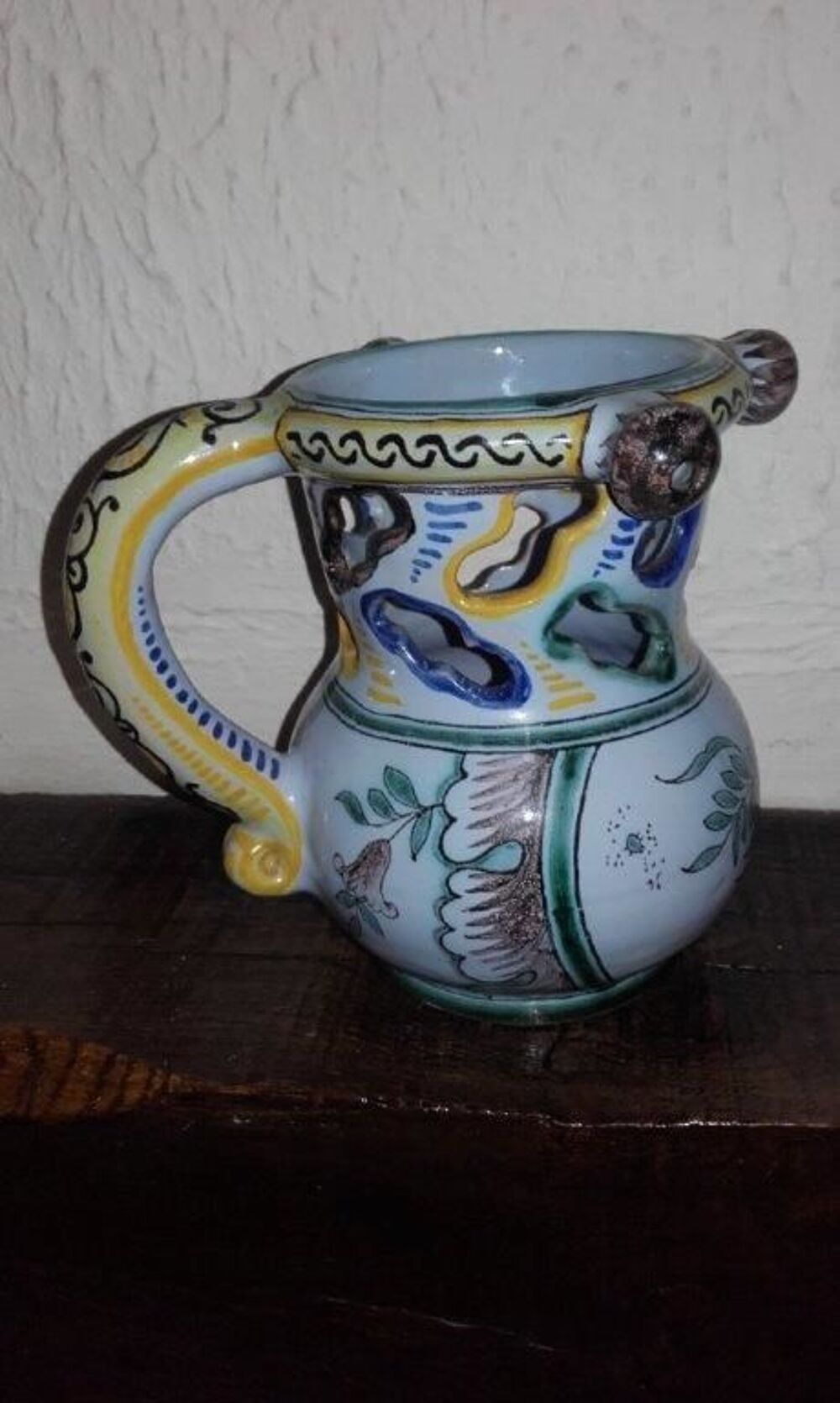 ....A MONTA GNON. FA&Iuml;ENCES ANCIENNE Décoration