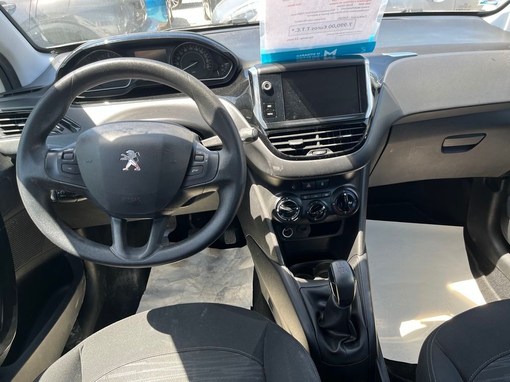 208 I PH2 1.5 BLUE HDI 102 PREMIUM PACK 2019 occasion 84000 Avignon