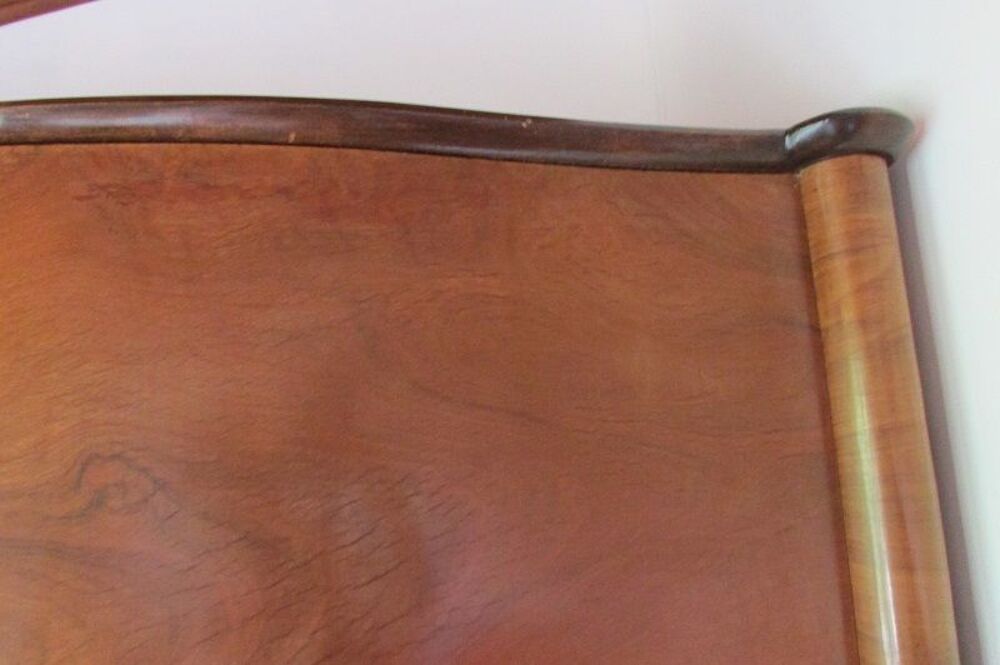 Petite armoire scandinave vintage en placage noyer , 1940s Meubles