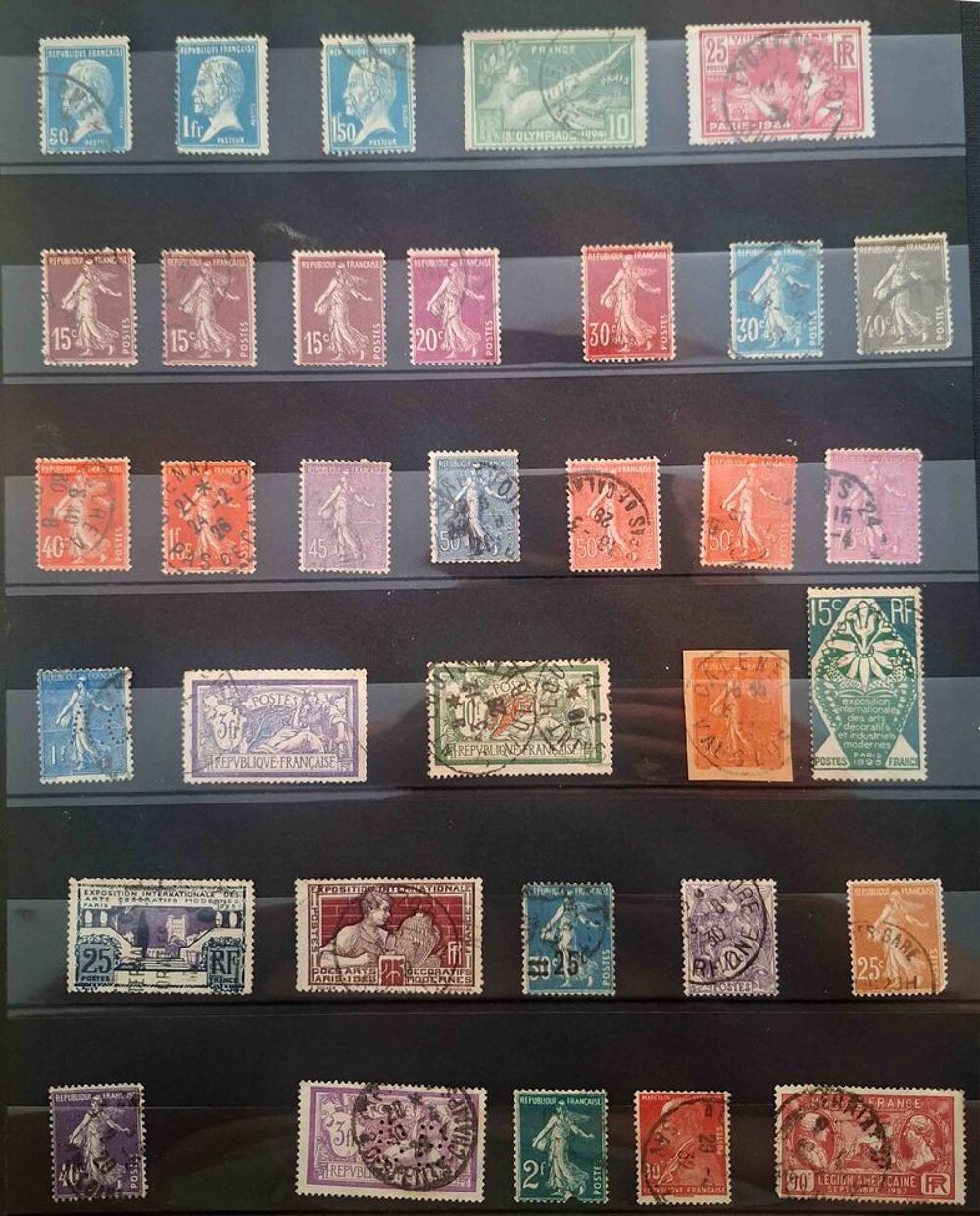 S&eacute;rie de timbres de collection de France C 