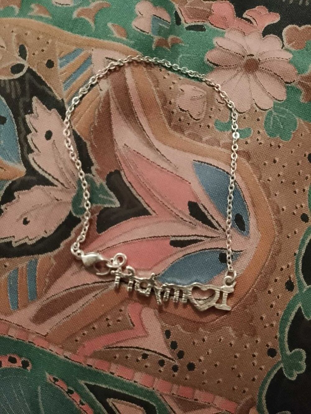 bracelet en m&eacute;tal argent&eacute; i love my bff enfants. Bijoux et montres