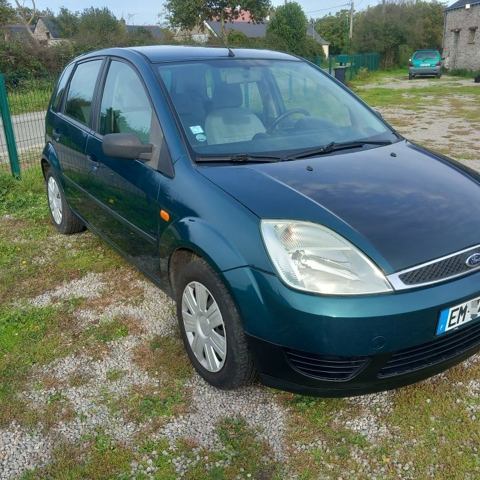 Ford fiesta 1.3i Ambiente