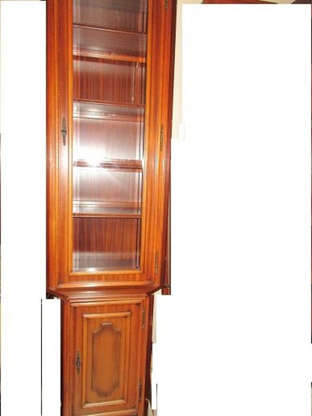 VITRINE EN ACAJOU Meubles